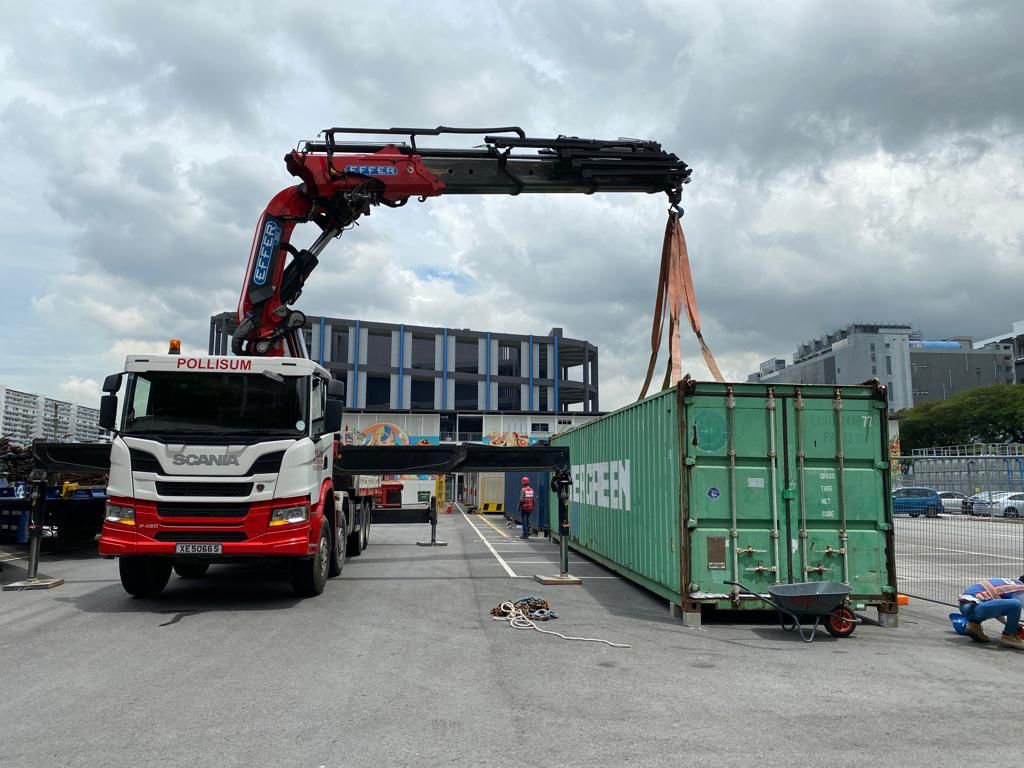 Container Hoisting